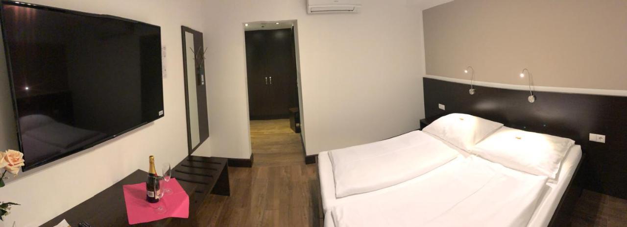 Konig Hotel 3*